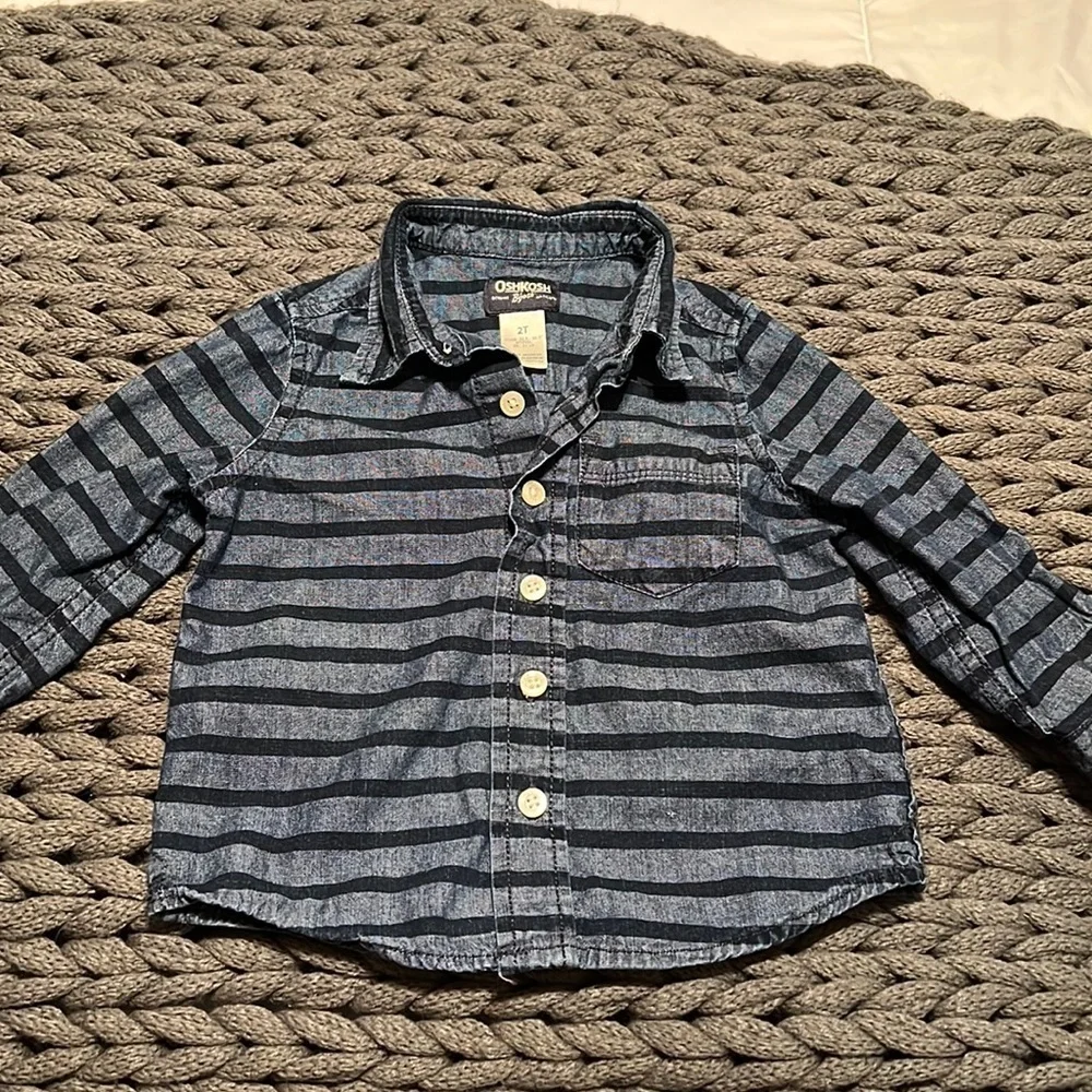 Osh Kosh BGosh Boys Toddler Long Sleeve Button Down 2T